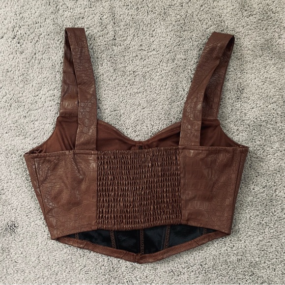 OLM BROW FAUX CROC CORSET STYLE TOP - Picture 2 of 2